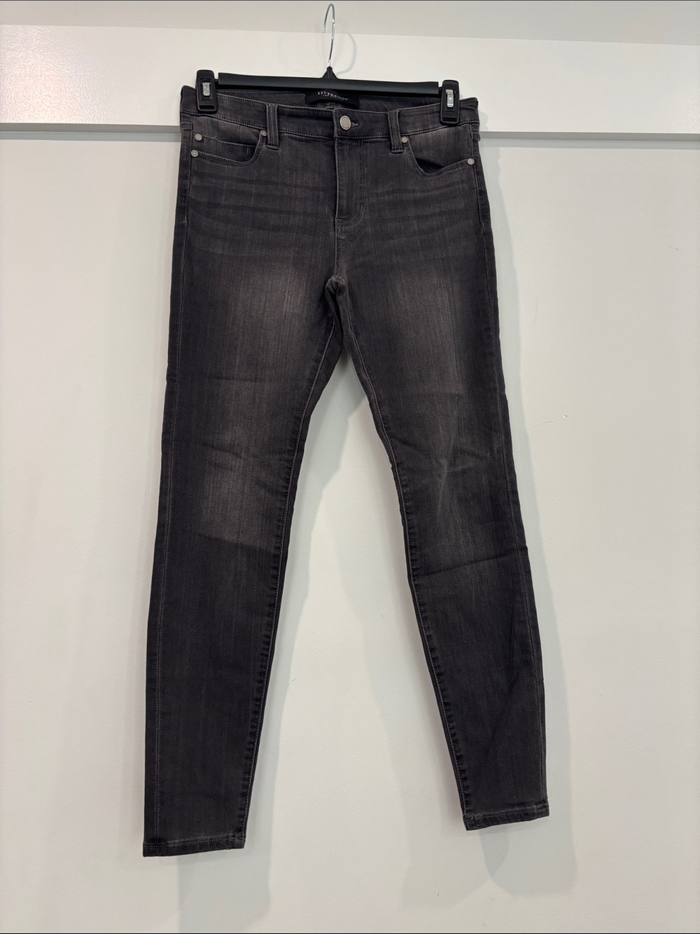 Liverpool Women's Skinny Jeans in Washed Black
